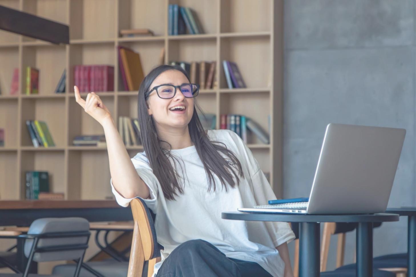 Proceso de análisis financiero y desarrollo de presentaciones profesionales